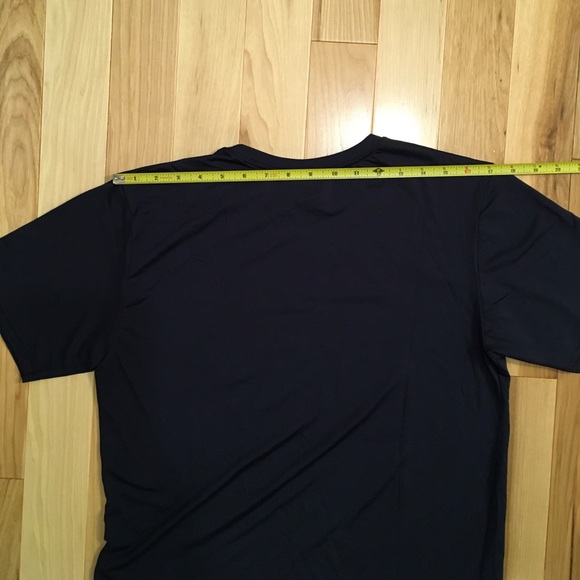 NFL Team Apparel Patriots Football T Shirt Size M - Picture 5 of 6